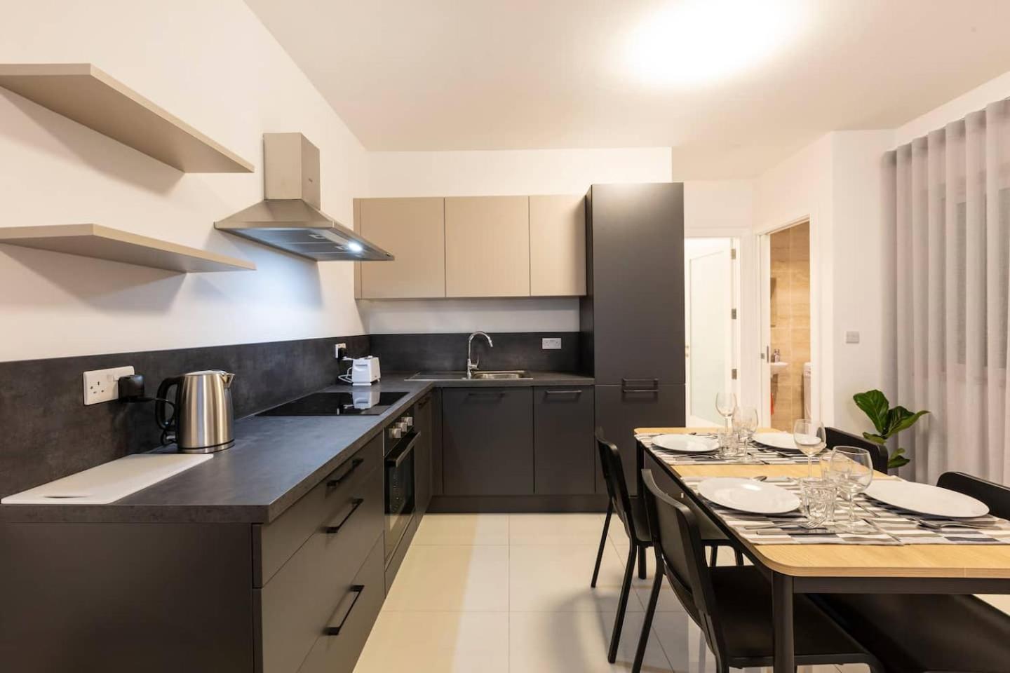 Beautiful Central Penthouse 1Br Ta Xbiex Zewnętrze zdjęcie